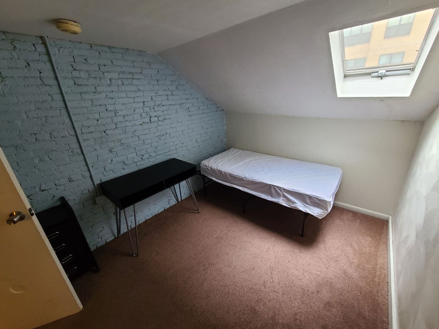 Pittsburgh Apartment: 4521 Centre Avenue