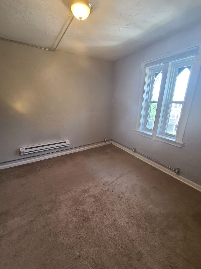 Pittsburgh Apartment: 225 South Millvale Avenue