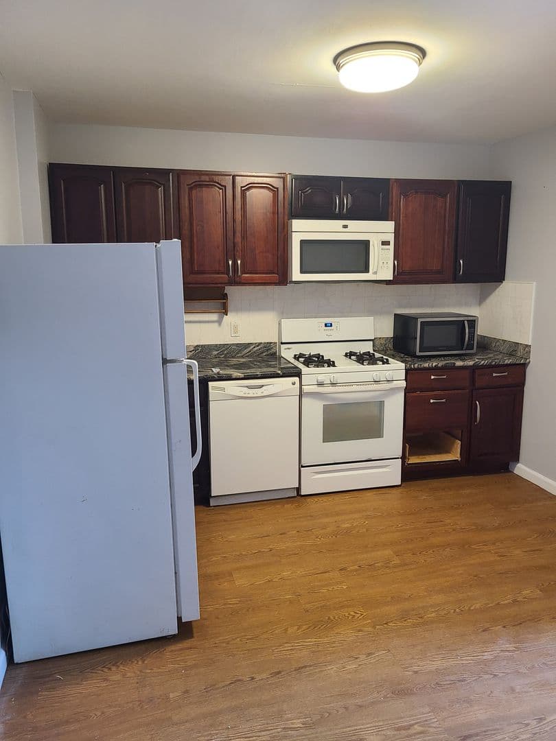 Pittsburgh Apartment: 424 Atwood Street