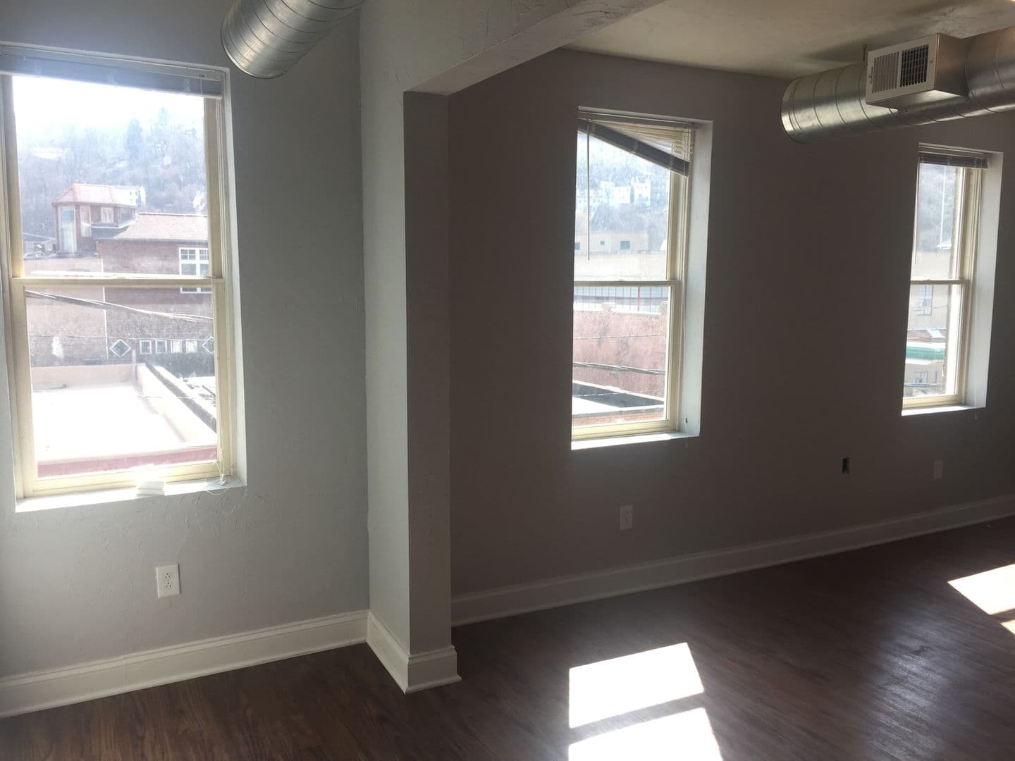 Pittsburgh Apartment: 1021 East Carson Street