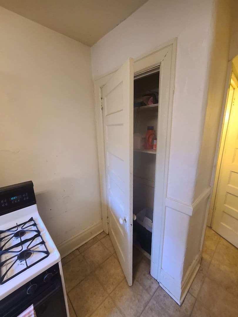 Pittsburgh Apartment: 405 McKee Place