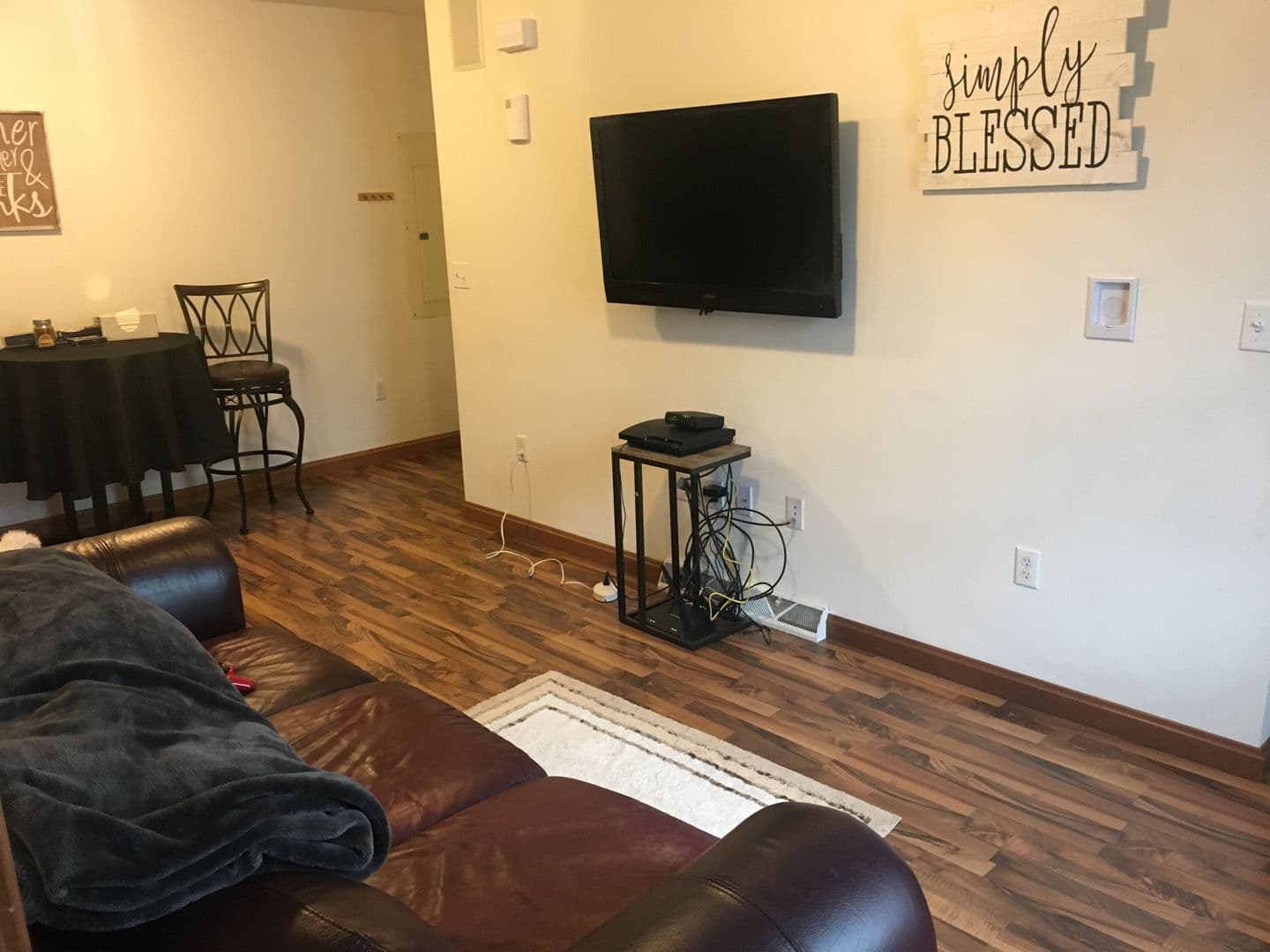 California Apartment: 101 Ash Street