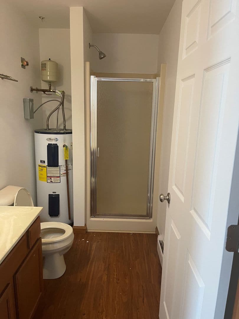 California Apartment: 79 Ash Street