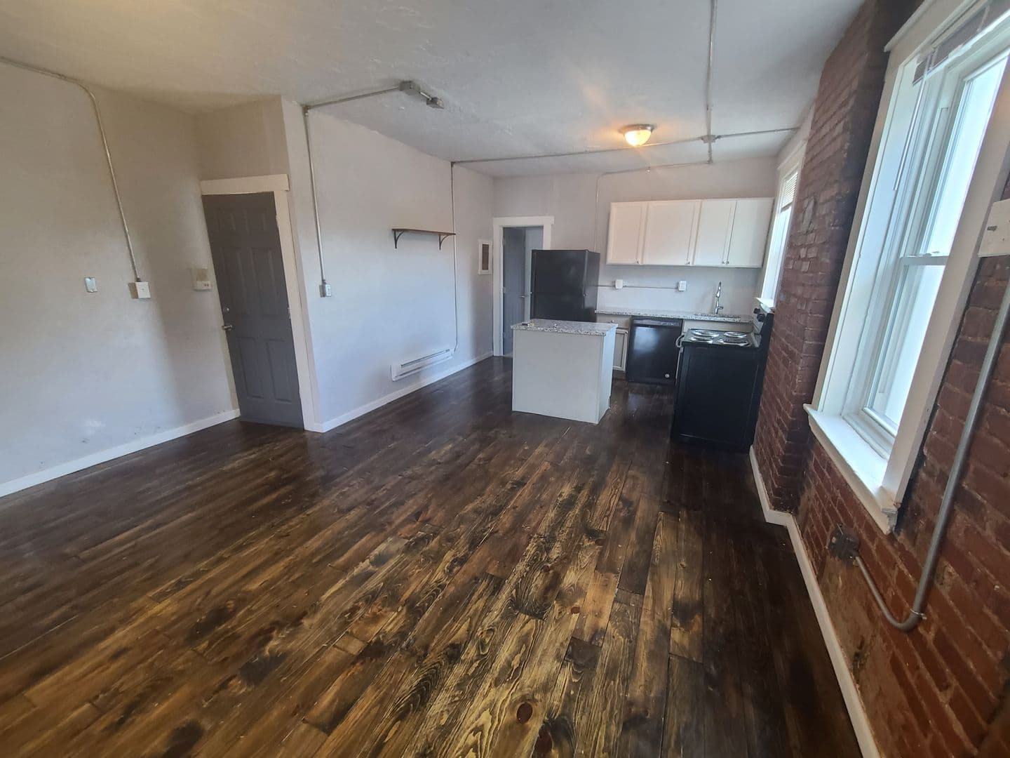 Pittsburgh Apartment: 225 South Millvale Avenue
