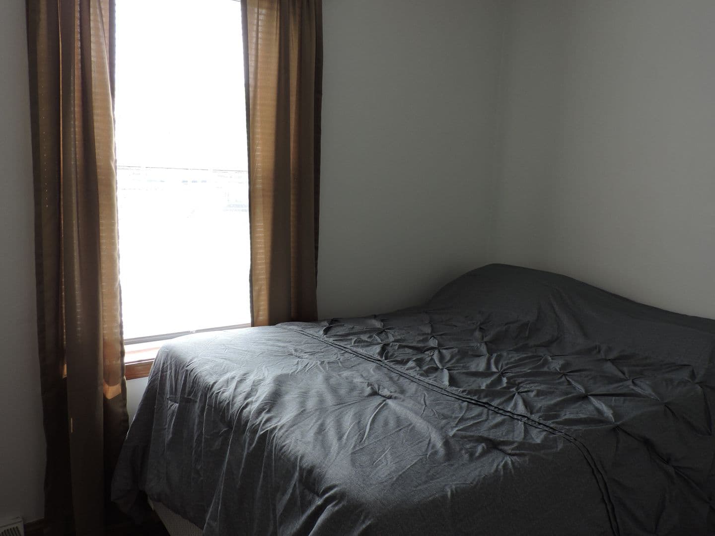 California Apartment: 101 Ash Street