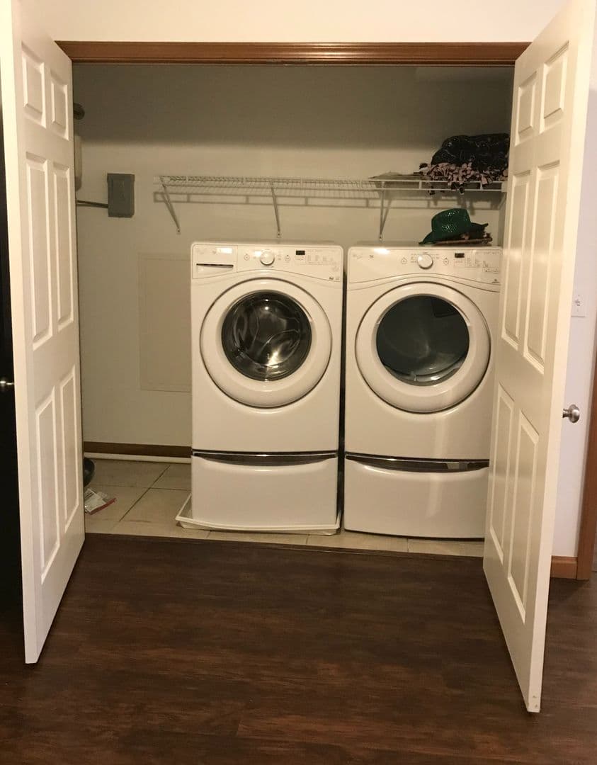 Greensburg Apartment: 112 College Avenue