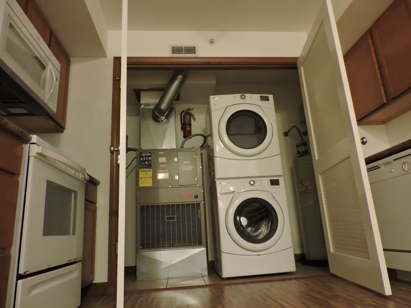 California Apartment: 406 Temperance Way