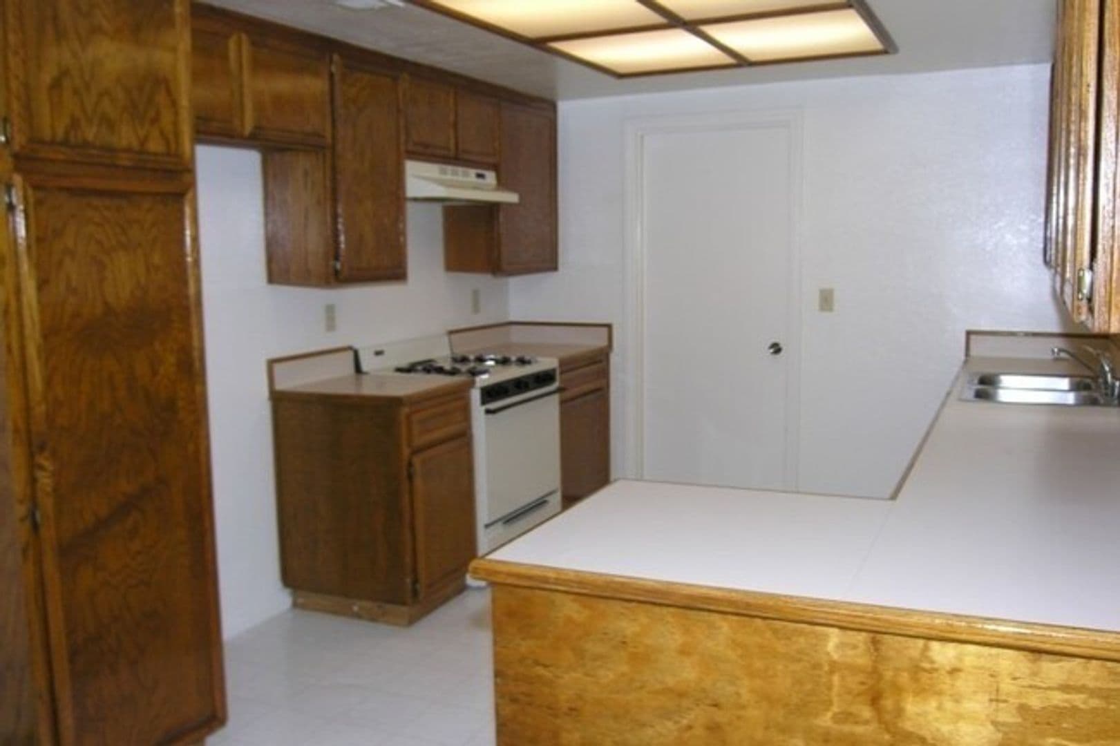 Vista Apartment: 501-563 Tangerine Cove Drive