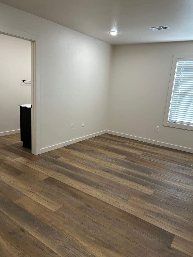 Russellville Apartment: 705 West 12th St.
