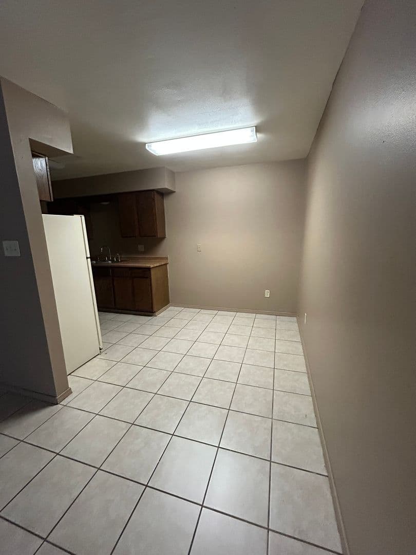 Dover Apartment: 72-112 Sequoya Dr.