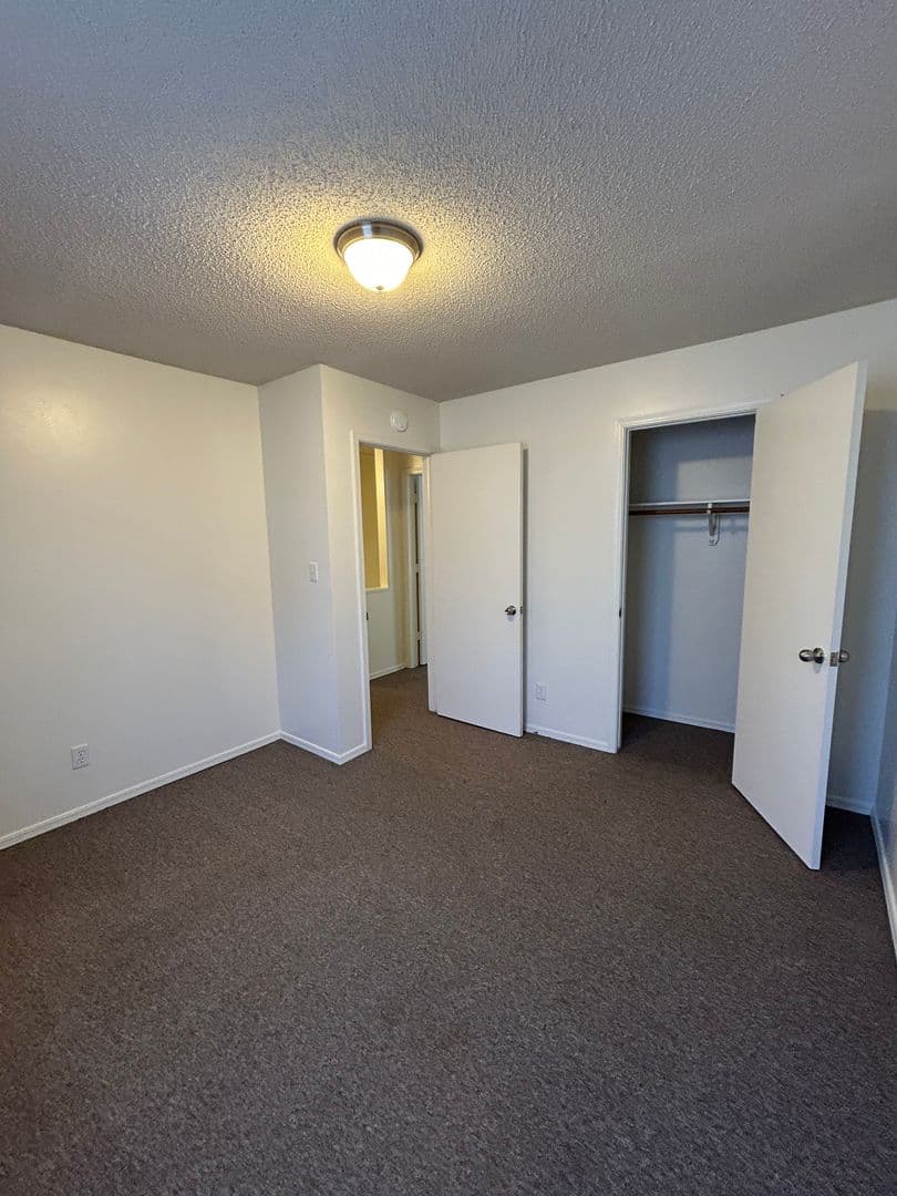 Russellville Apartment: 2751 - 2773 West D St.