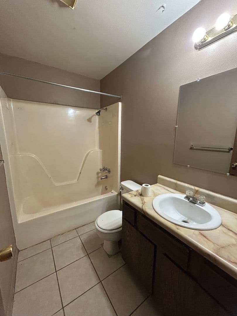 Dover Apartment: 72-112 Sequoya Dr.