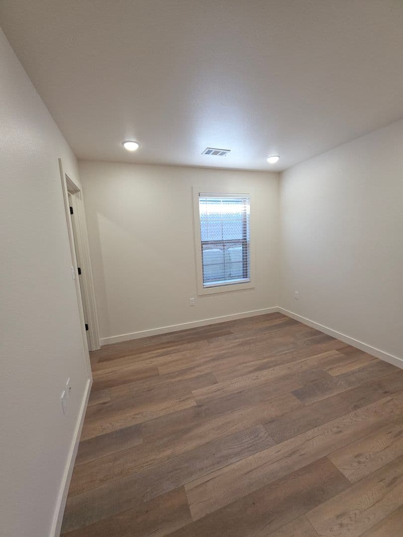 Russellville Apartment: 703 West 12th St.