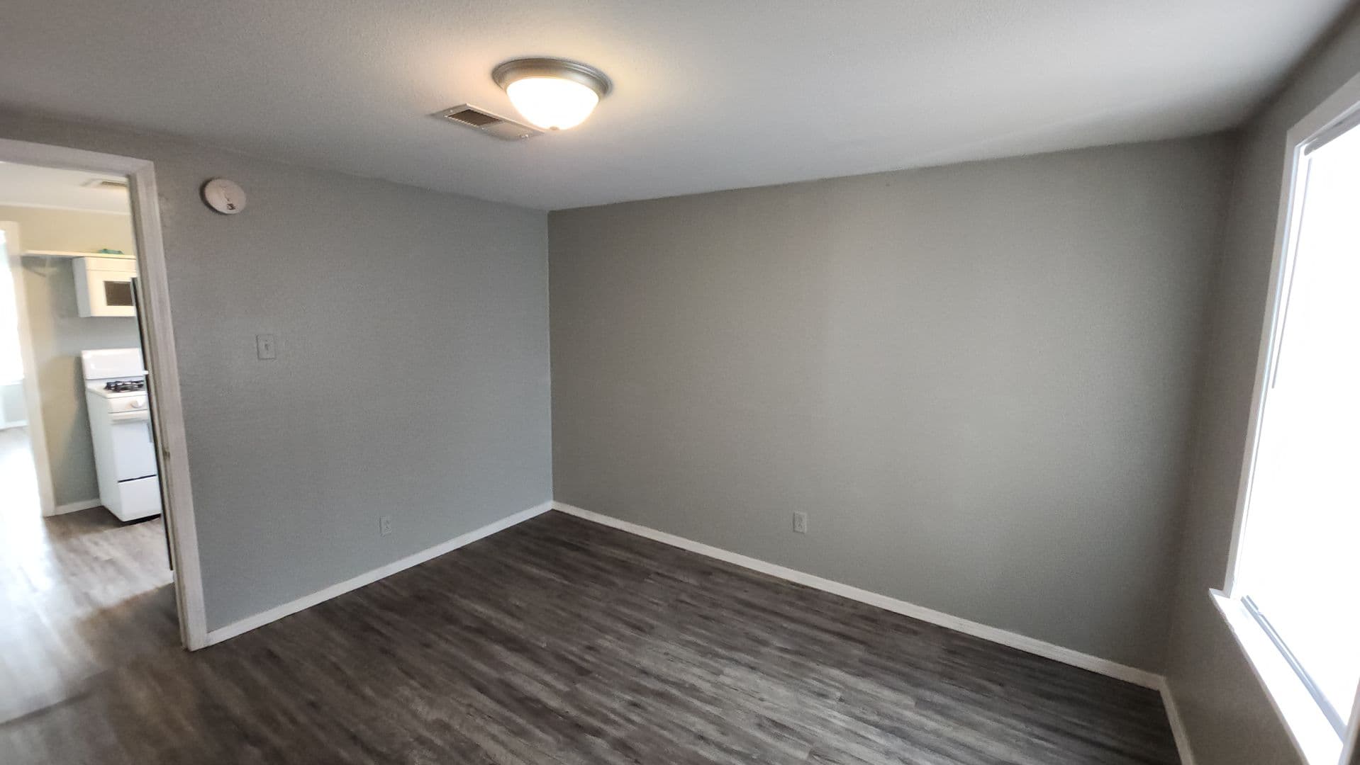 Russellville Apartment: 705 East 5th St. A & B