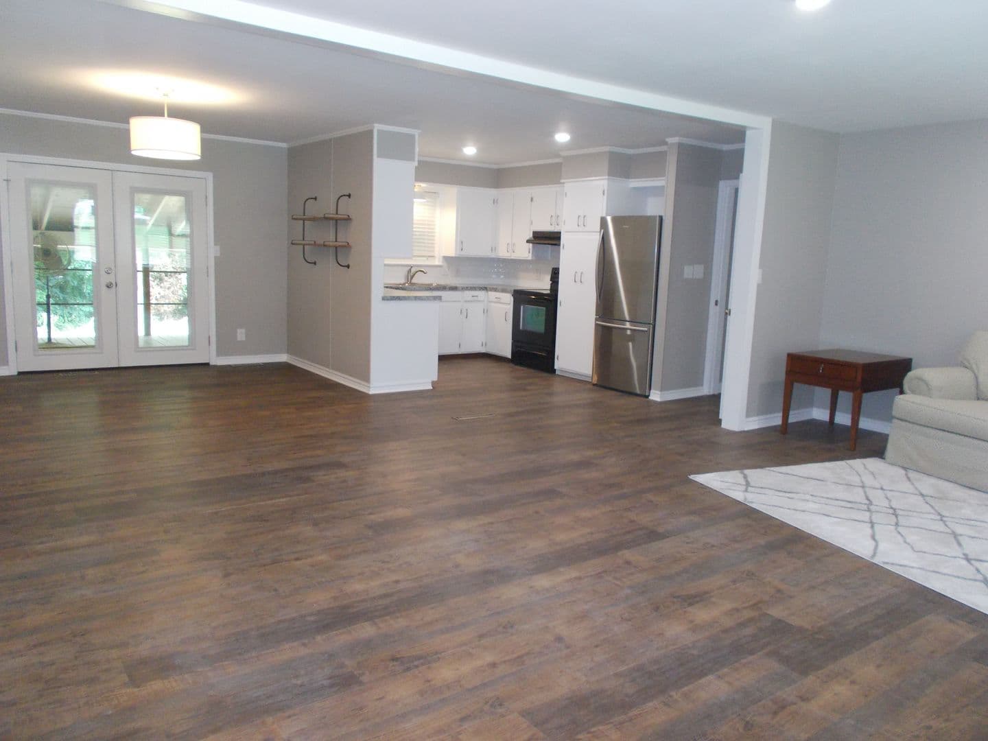 Russellville House: 215 S Seattle Ave