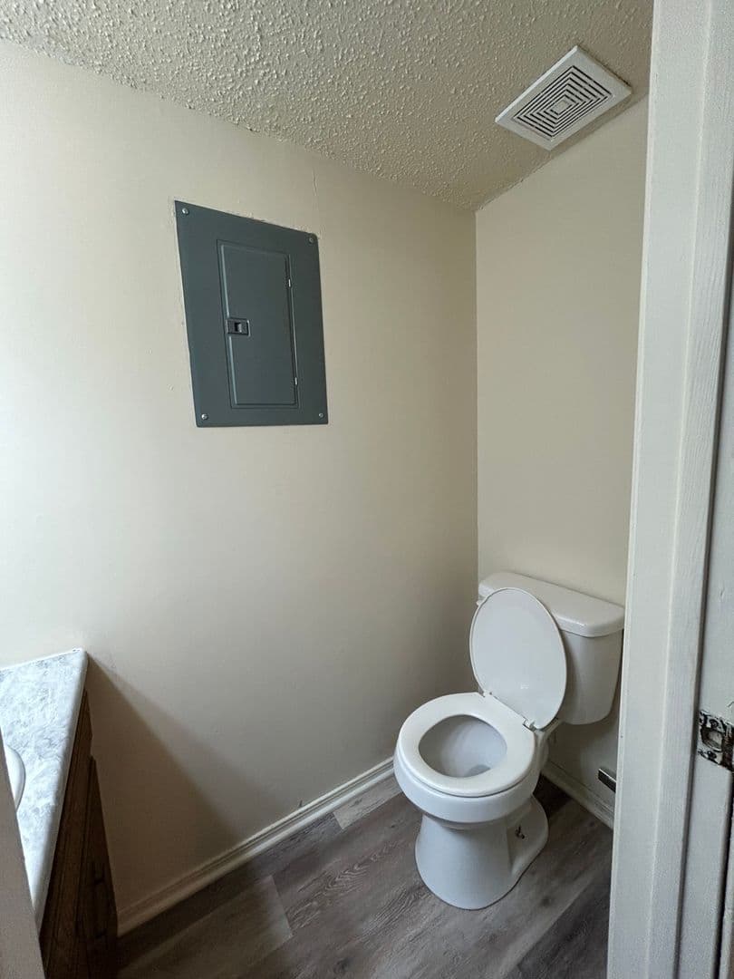 Russellville Apartment: 301 N Joplin Ave