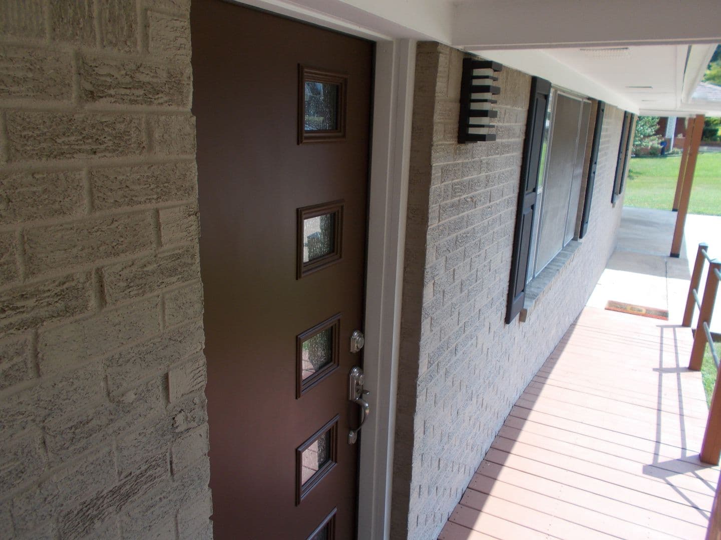 Russellville House: 215 S Seattle Ave