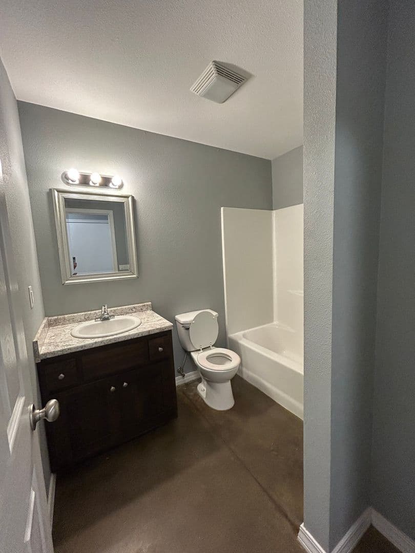 Dover Apartment: 103 Sequoya Dr. A & B