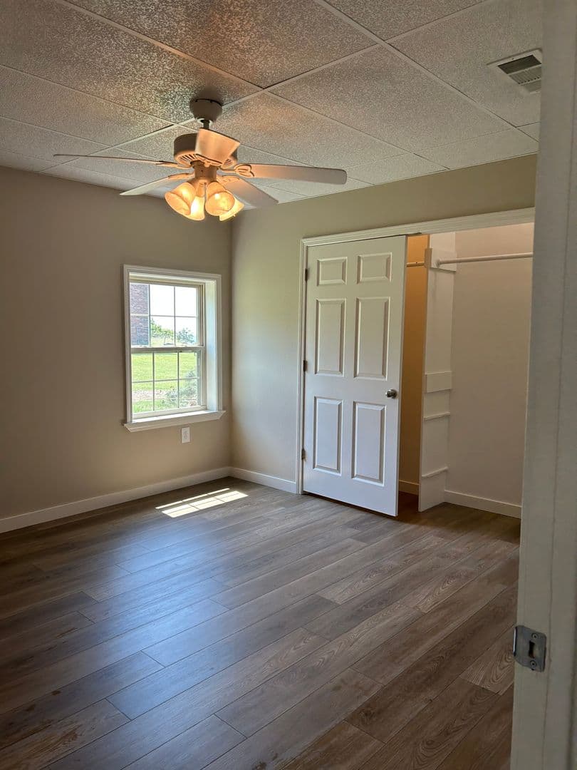 Russellville House: 4 Silver Hills Ln