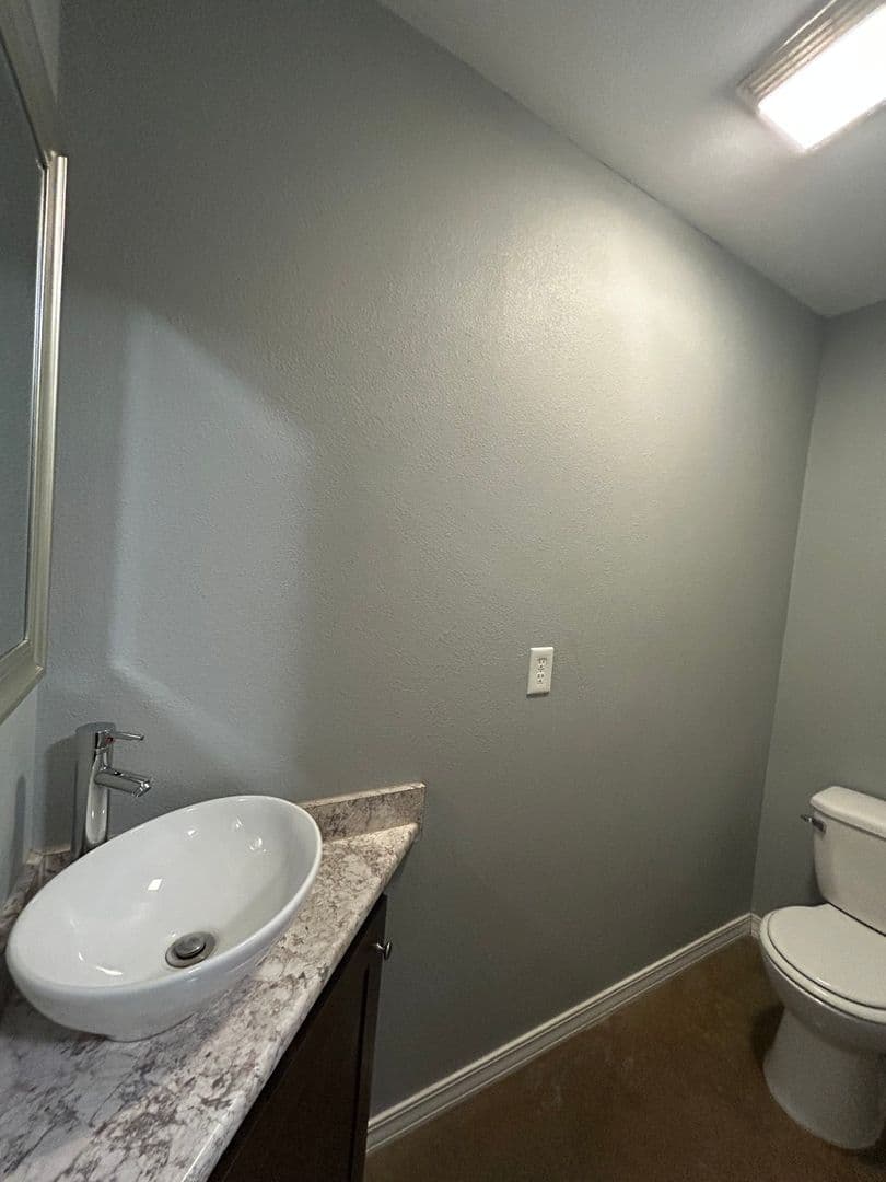Dover Apartment: 103 Sequoya Dr. A & B