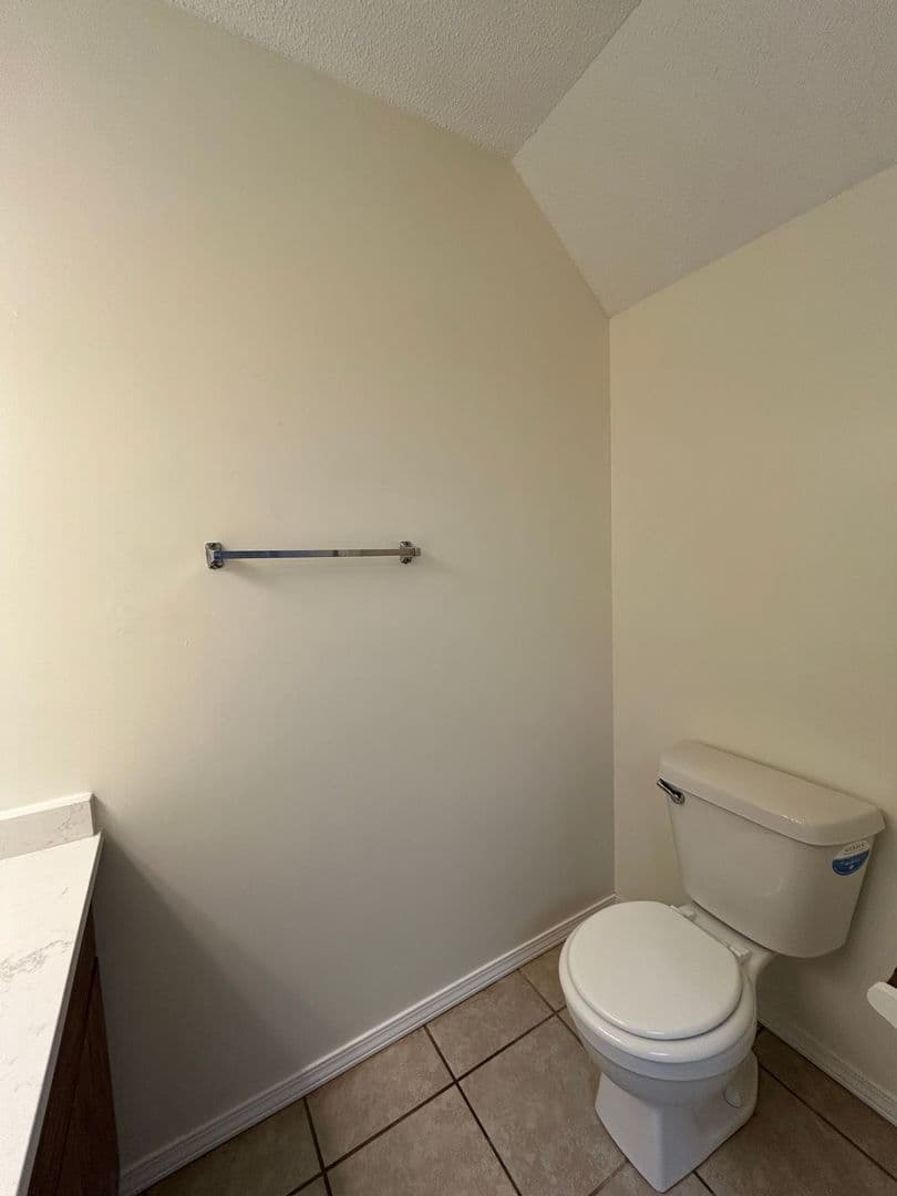 Russellville Apartment: 2751 - 2773 West D St.