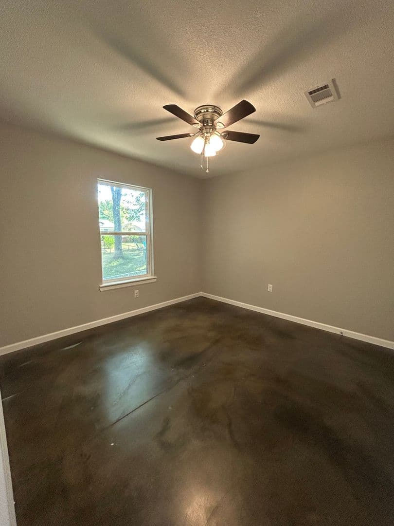 Dardanelle Apartment: 1513 - 1519 N. 2nd St.
