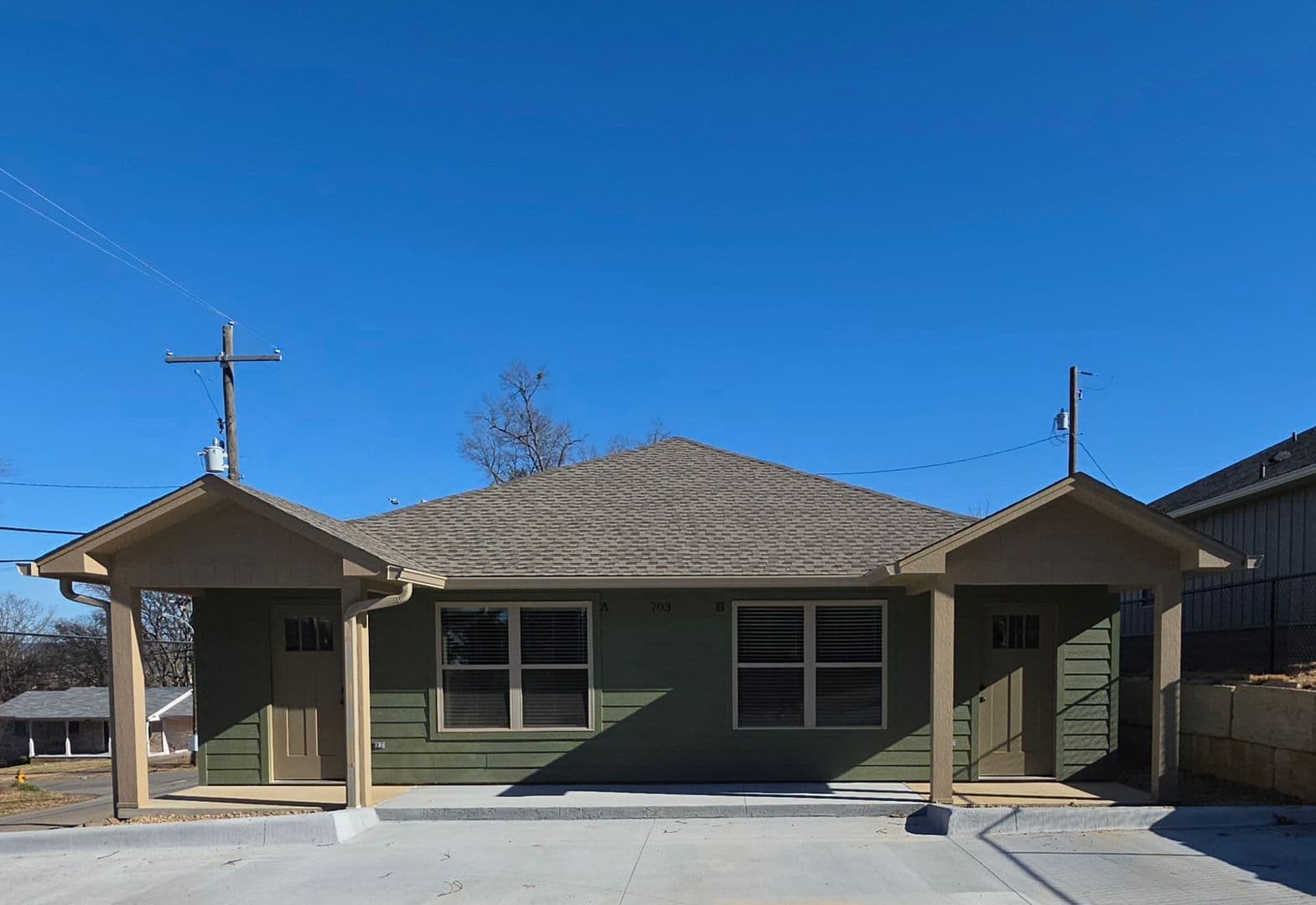 Russellville Apartment: 703 West 12th St.