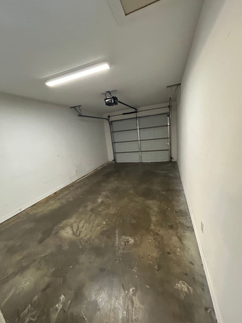 Dover Apartment: 103 Sequoya Dr. A & B