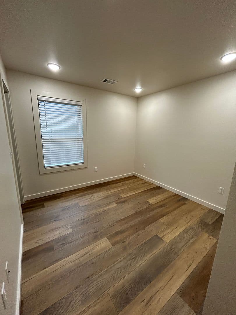 Russellville Apartment: 705 West 12th St.
