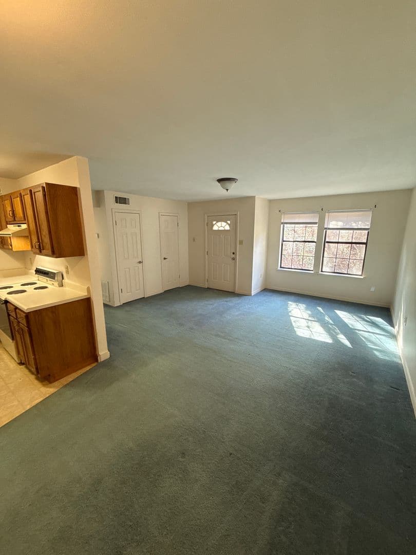 Russellville Apartment: 2607 West 12th Apt A