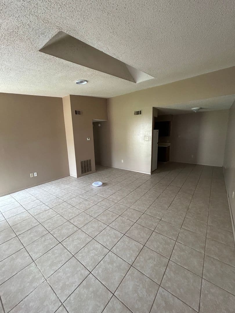 Dover Apartment: 72-112 Sequoya Dr.