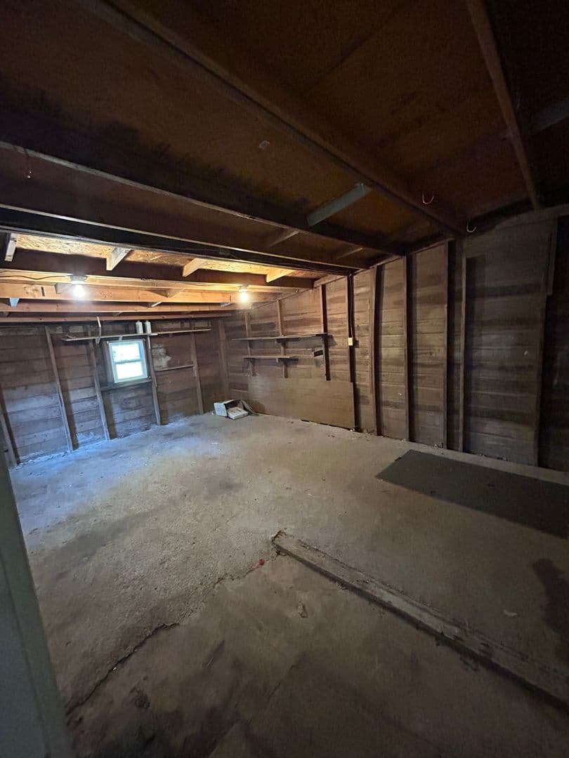 Russellville House: 803 N Denver Ave