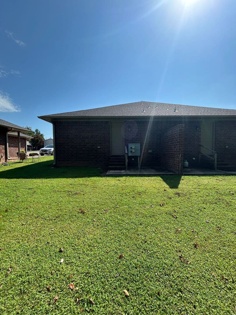 Dover Apartment: 103 Sequoya Dr. A & B