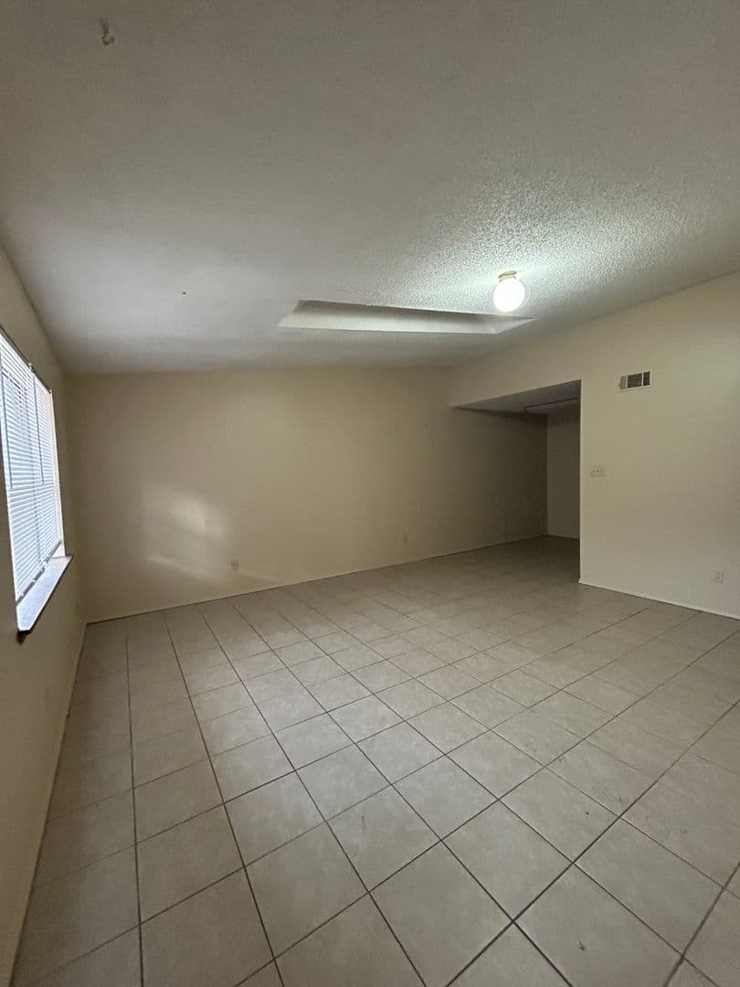 Dover Apartment: 72-112 Sequoya Dr.