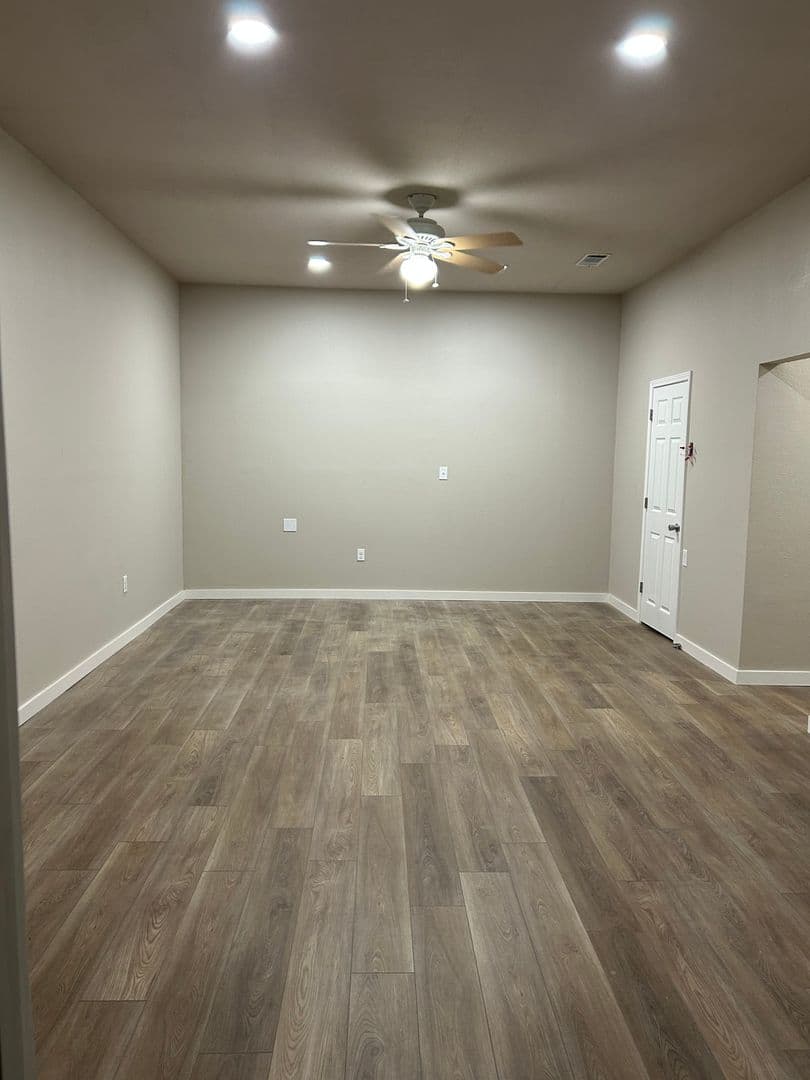 Russellville House: 4 Silver Hills Ln
