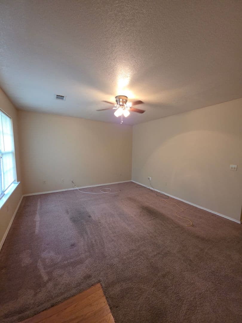 Dover Apartment: 121 Sequoya Dr. A & B