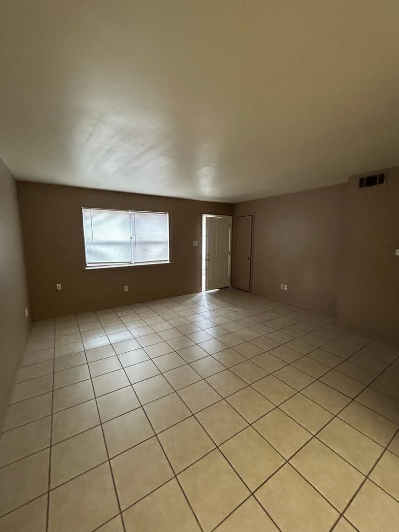 Dover Apartment: 72-112 Sequoya Dr.
