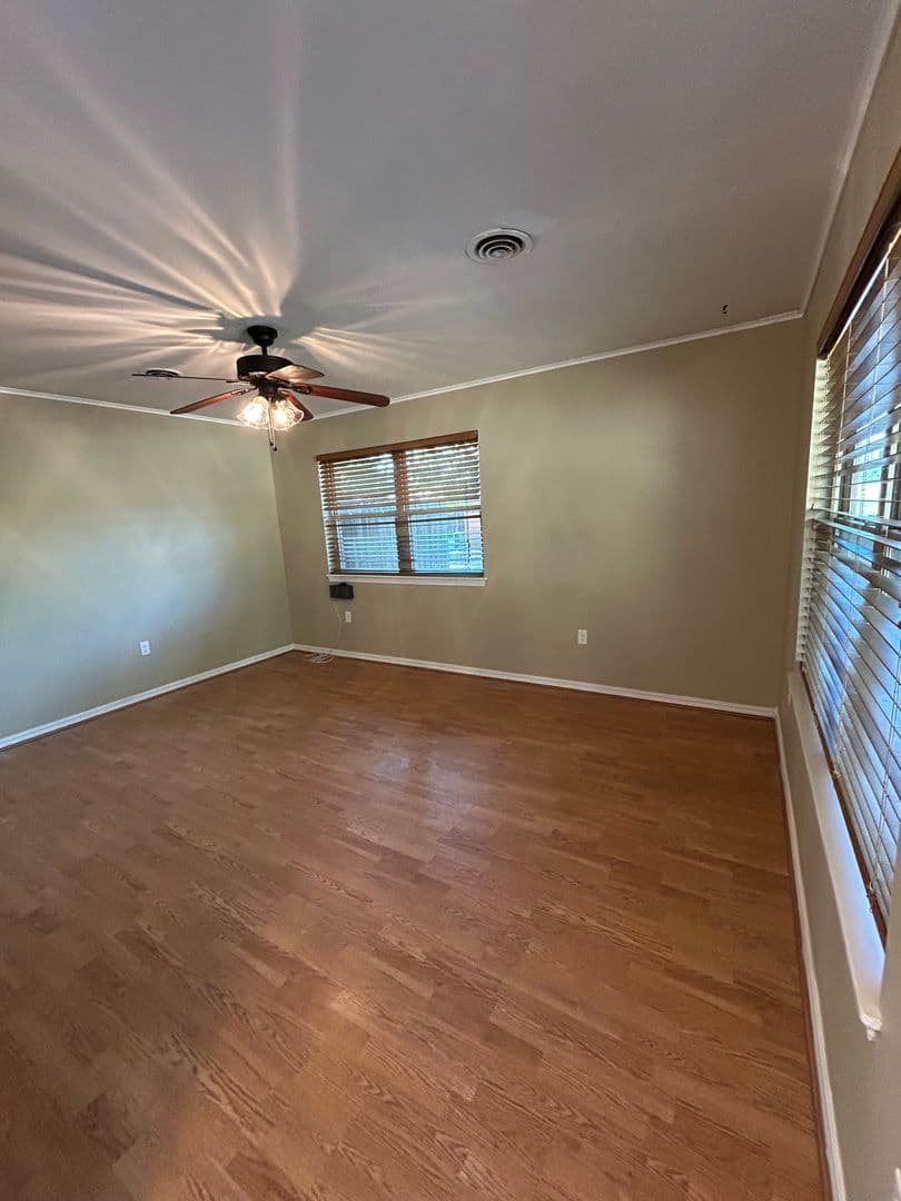Russellville House: 1202 East O St.