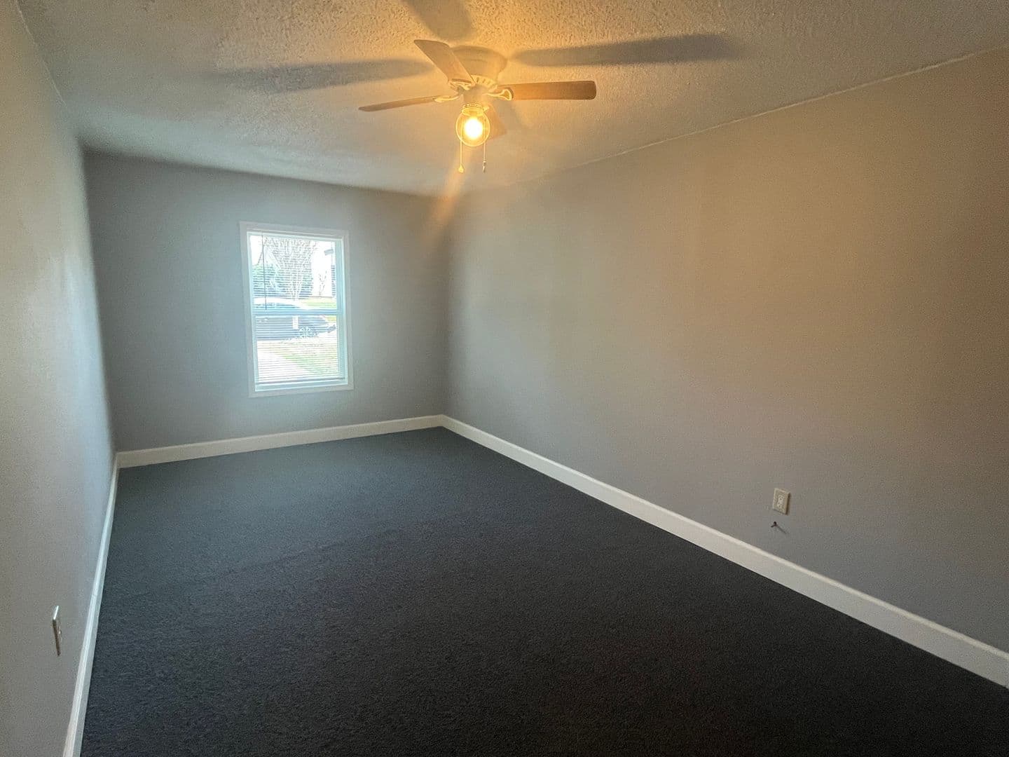 Russellville House: 2207 S. Hartford Cv.