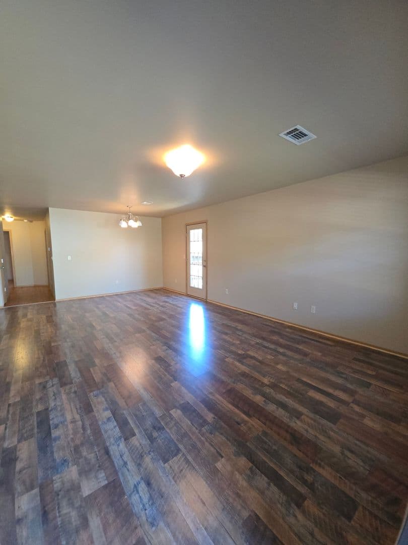 Russellville House: 813 W. 14th St