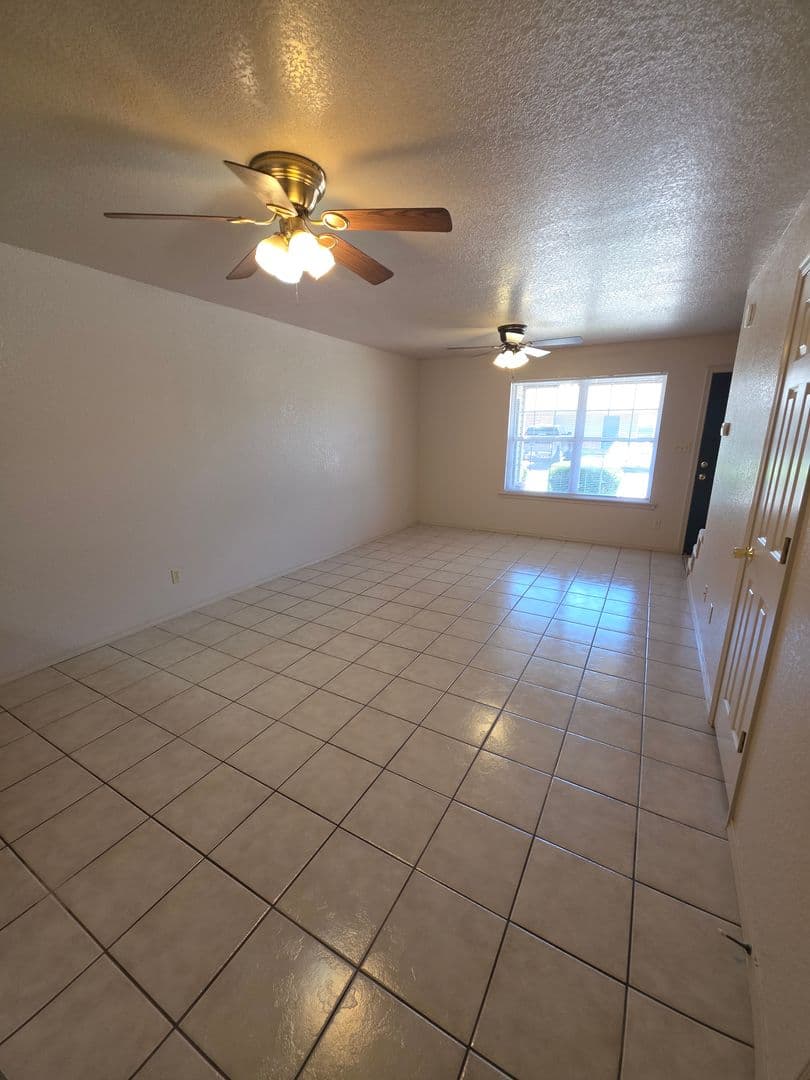 Russellville Apartment: 208 East F Street #1