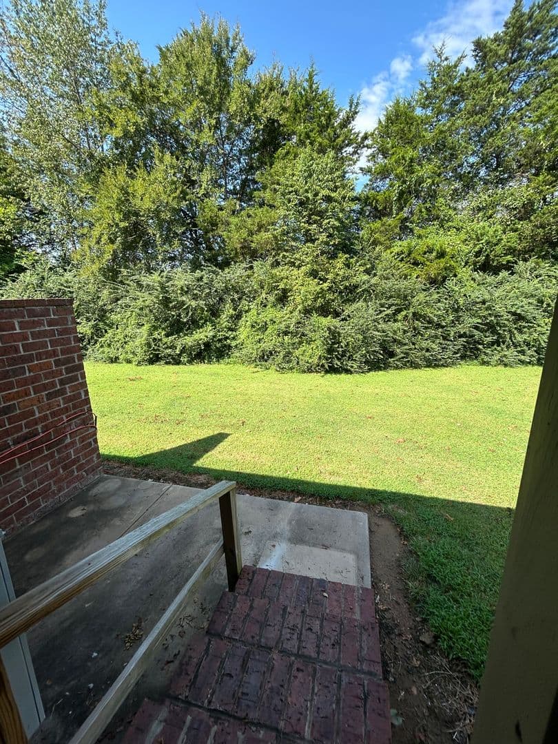 Dover Apartment: 103 Sequoya Dr. A & B
