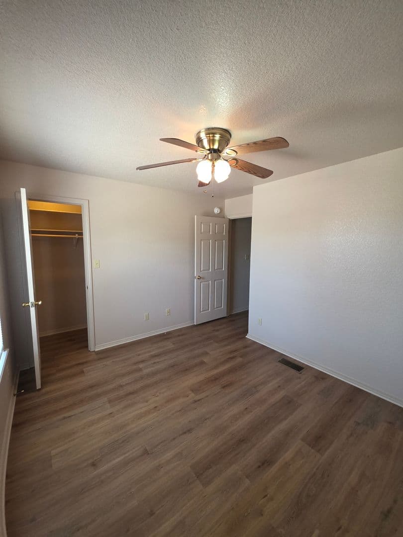Russellville Apartment: 208 East F Street #1