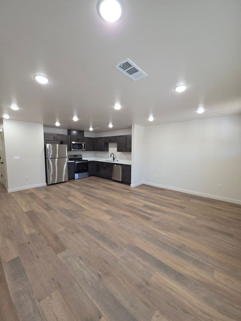 Russellville Apartment: 703 West 12th St.