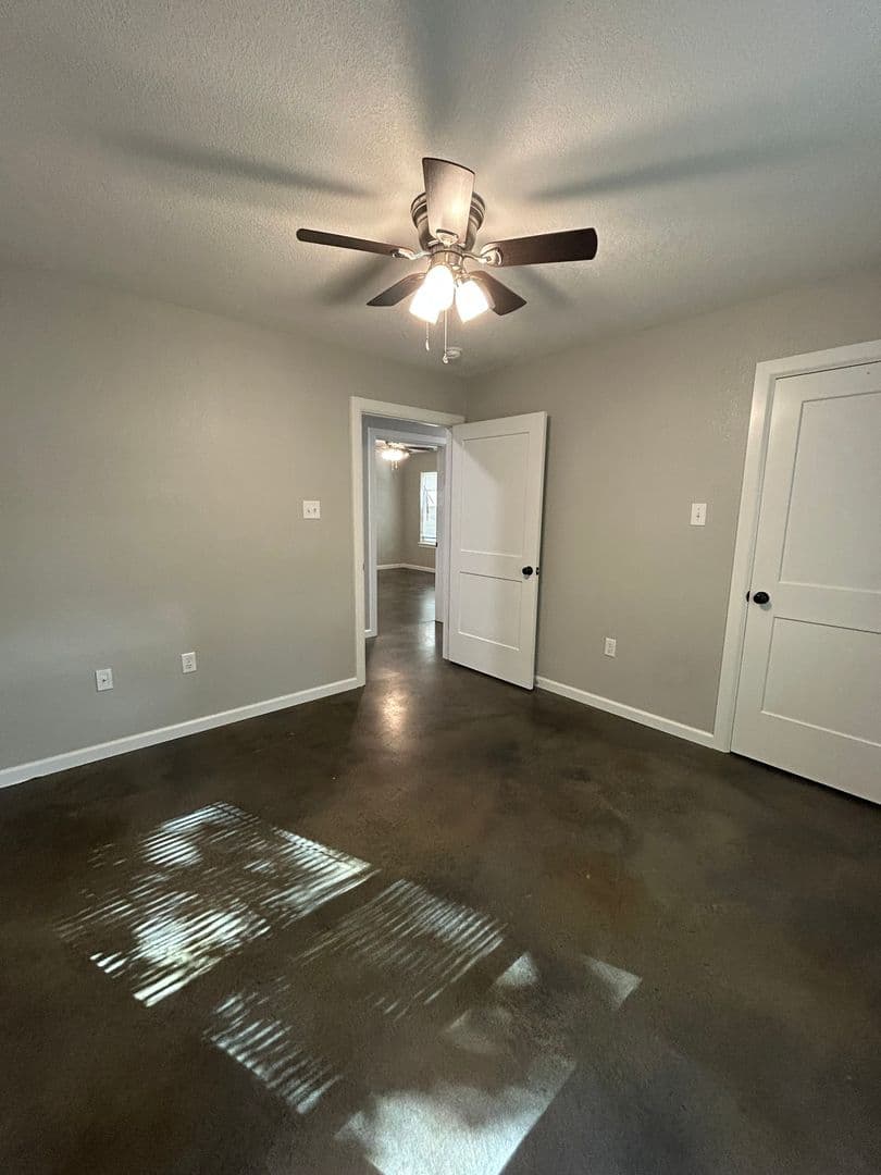 Dardanelle Apartment: 1513 - 1519 N. 2nd St.