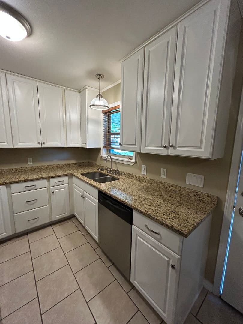 Russellville House: 1202 East O St.