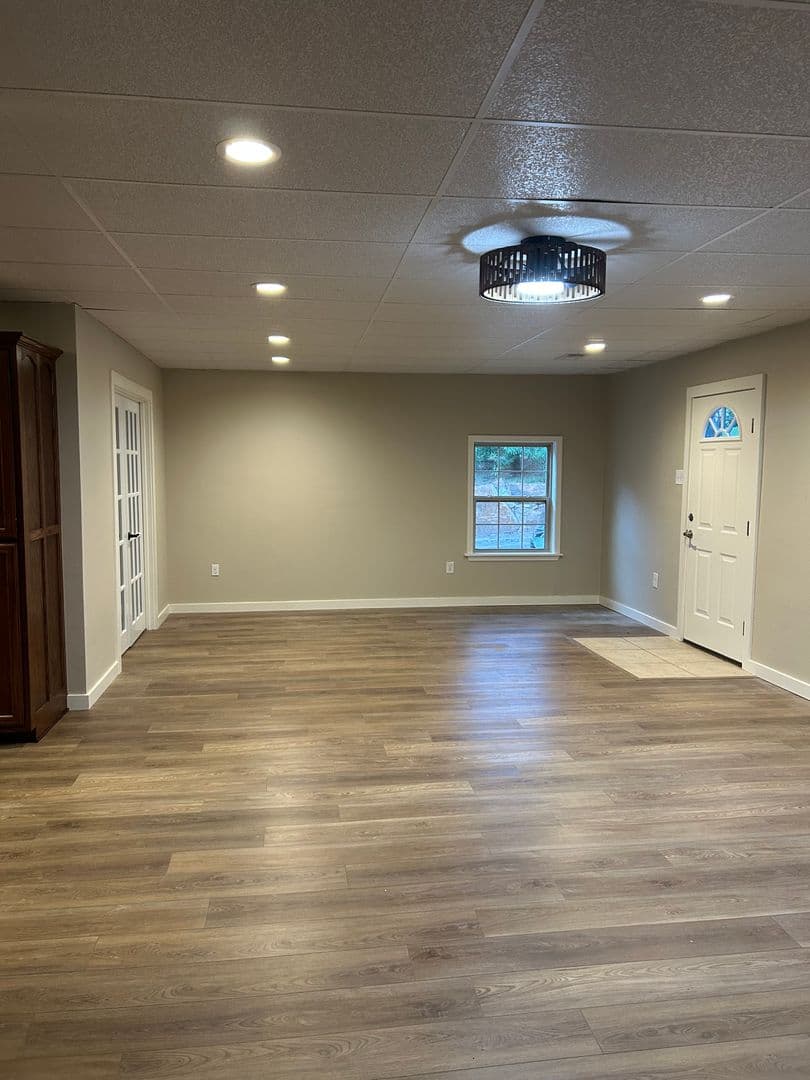 Russellville House: 4 Silver Hills Ln