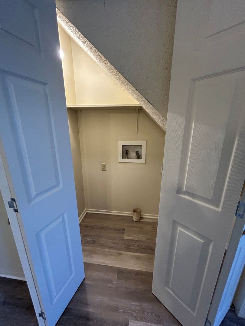 Russellville Apartment: 301 N Joplin Ave