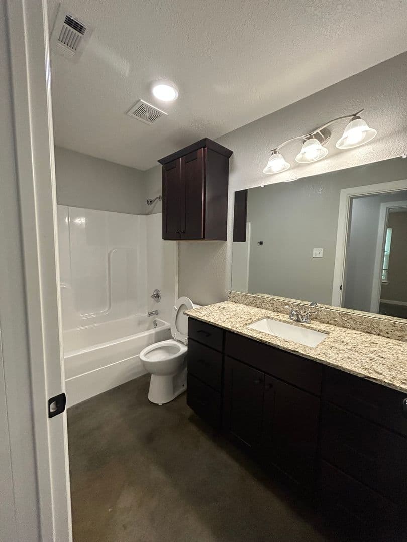 Dardanelle Apartment: 1513 - 1519 N. 2nd St.