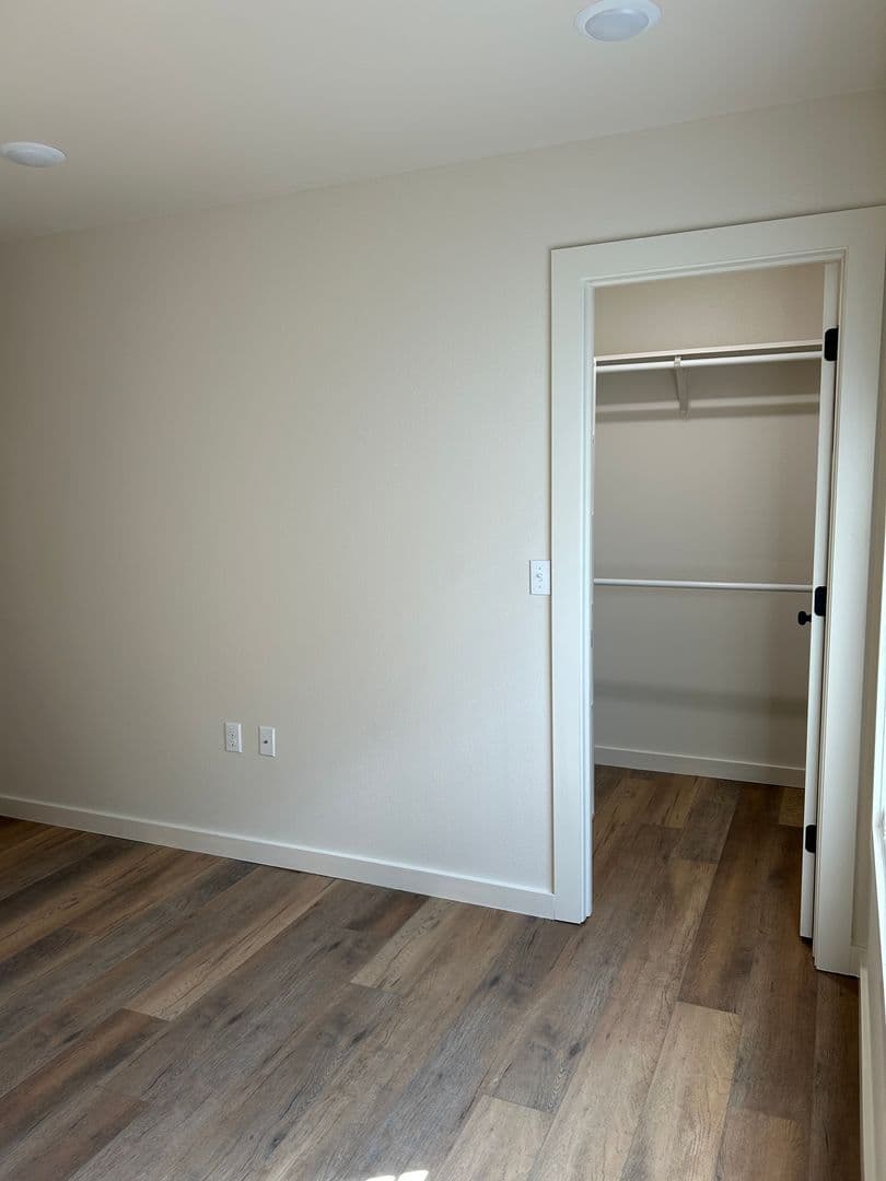 Russellville Apartment: 705 West 12th St.